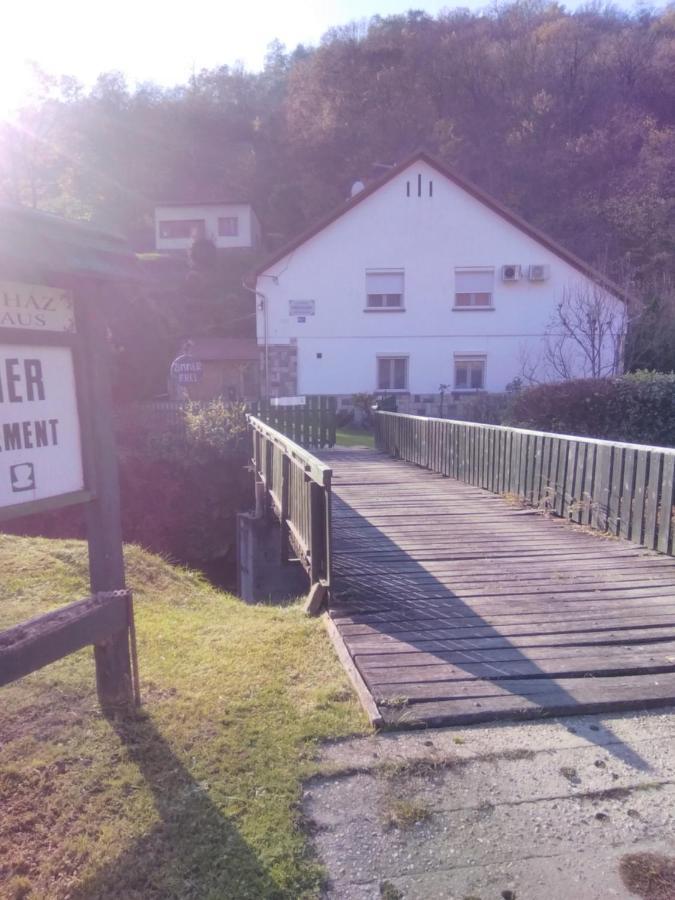Pereszlenyi Vendeghaz Hotell Visegrád Eksteriør bilde