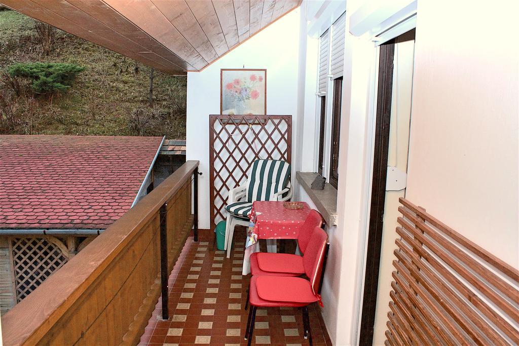 Pereszlenyi Vendeghaz Hotell Visegrád Rom bilde